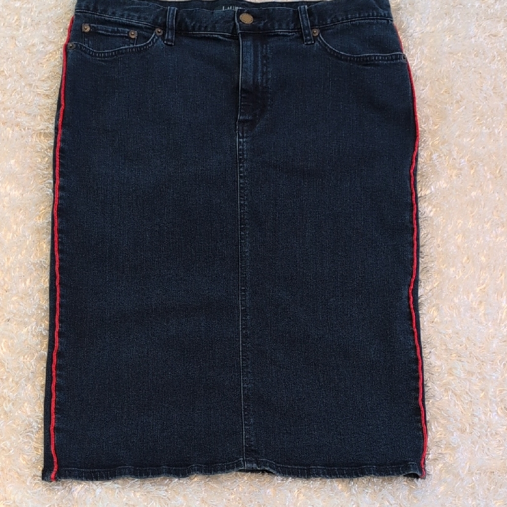 Ralph Lauren denim skirt with red piping. Size 10